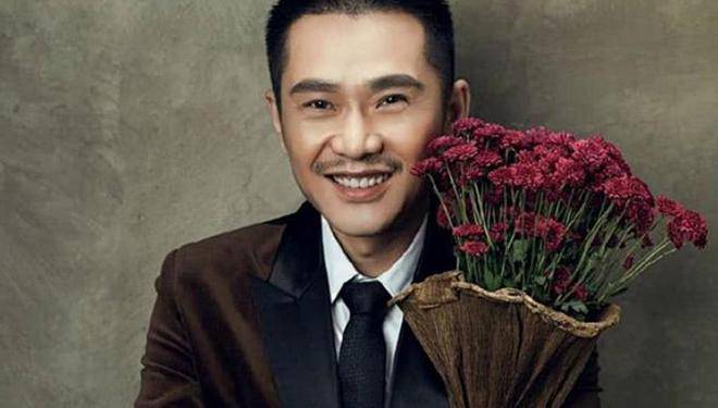 这部剧的反响很好,剧中的相关人员都被搜了个遍,而这位老丁的饰演者