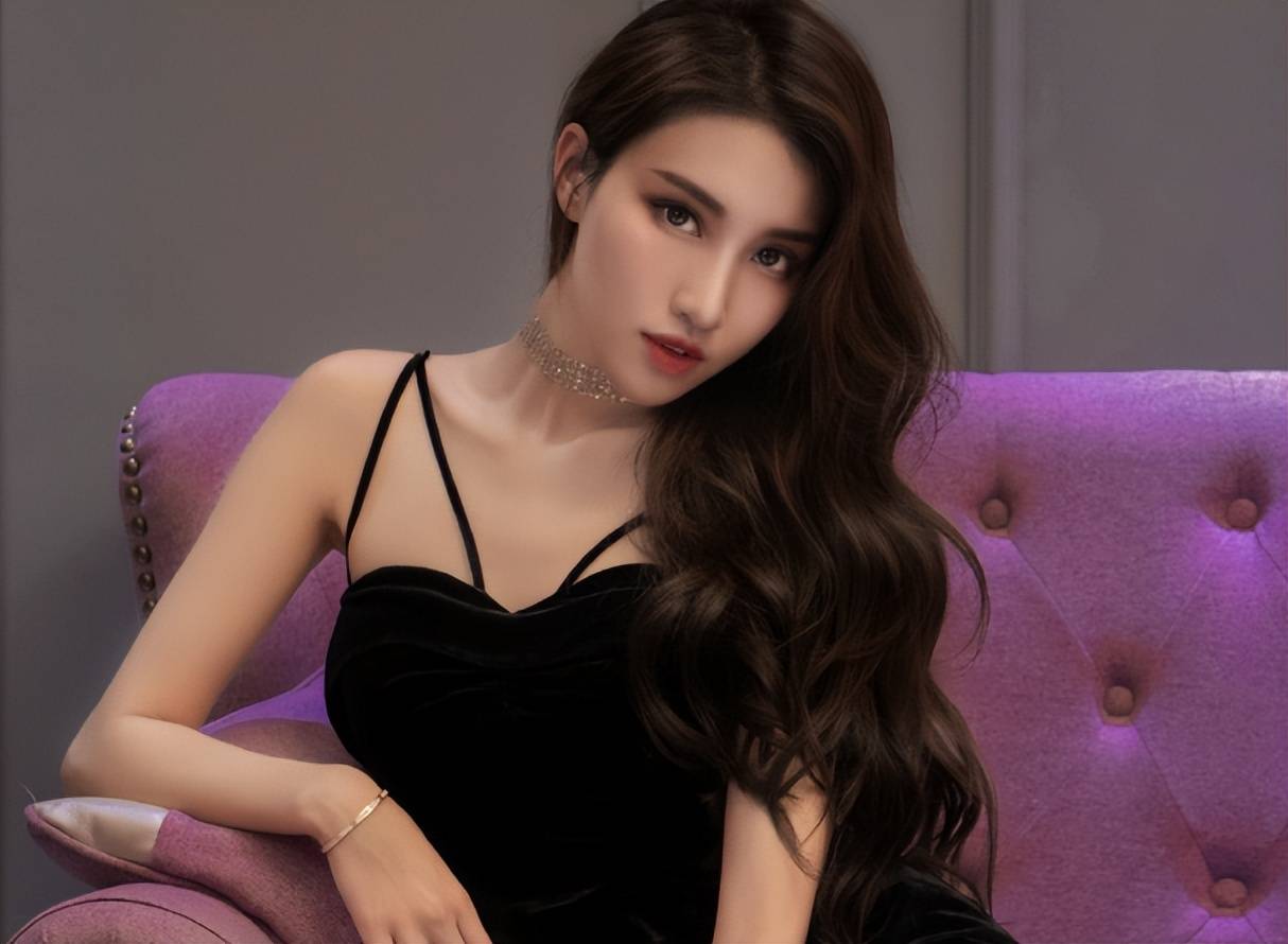 尽显细腰好身材,堪称"中国版卡戴珊"_马阳阳_辽宁_深圳