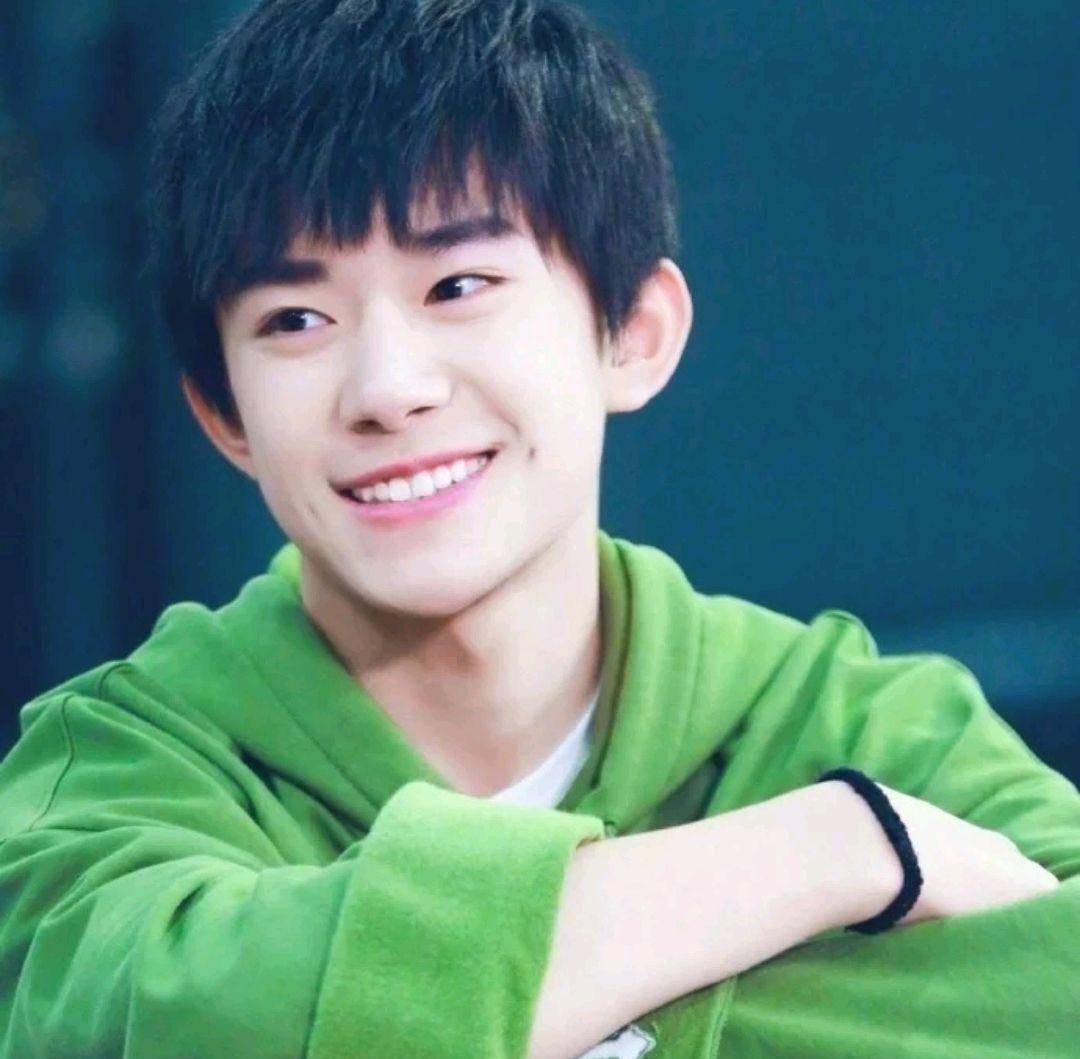 范丞丞为他姐复出铺路?_张子枫_限制_生活