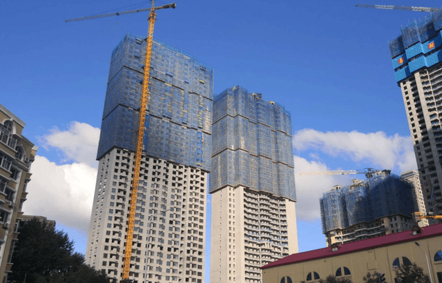 珠海知名的三炷香大楼占据黄金地段却空置17年之久