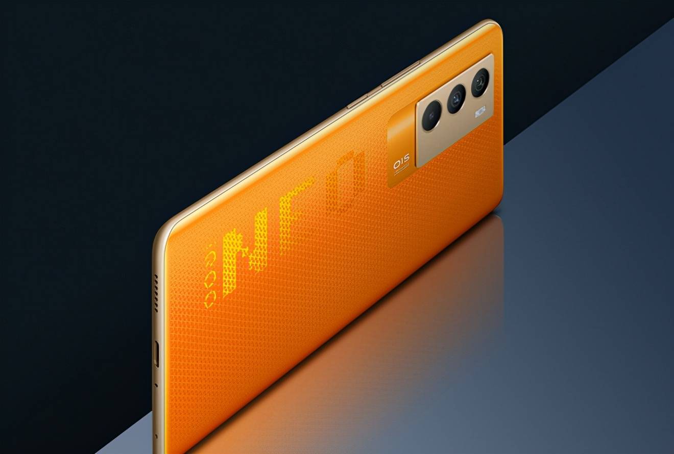 花少钱一样有旗舰体验,只要放下买新不买旧,但是没人做到_手机_iqoo