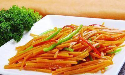 家常菜 辣味南瓜丝 香锅老豆腐 红油麻汁拌腐竹 西红柿烧豆腐 清水 小火 材料