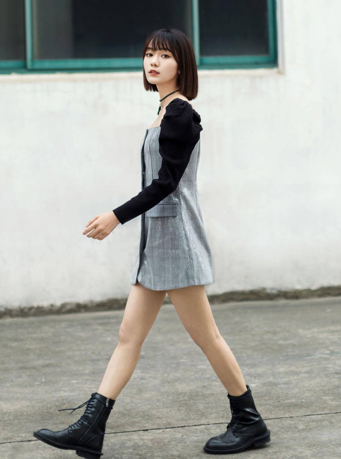 岁段奥娟这么美,穿"波浪裙"带粉色假发,美成人鱼公主_身材_马尾_双腿