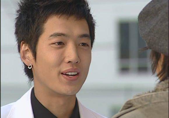 原创郑敬淏近照帅气可爱初中时曾是200斤胖子与崔秀英相恋8年超恩爱