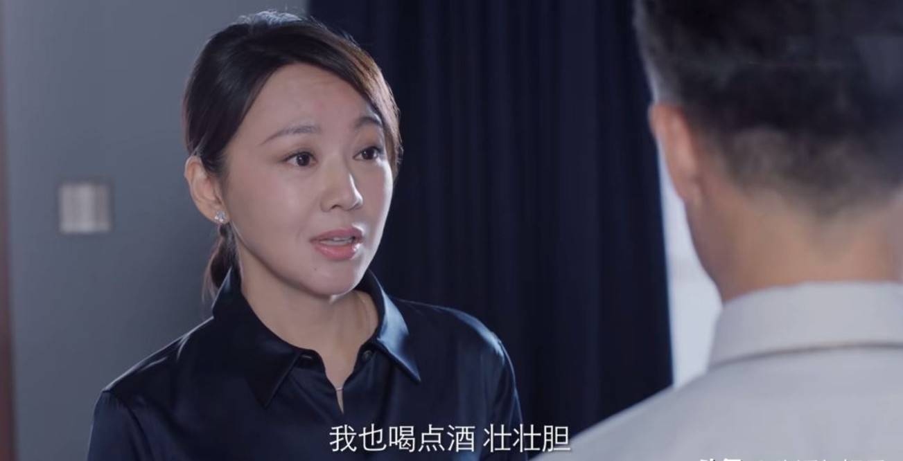 "石红杏一哭,观众就想笑,可编剧却力挺闫妮_角色_女强人_满江