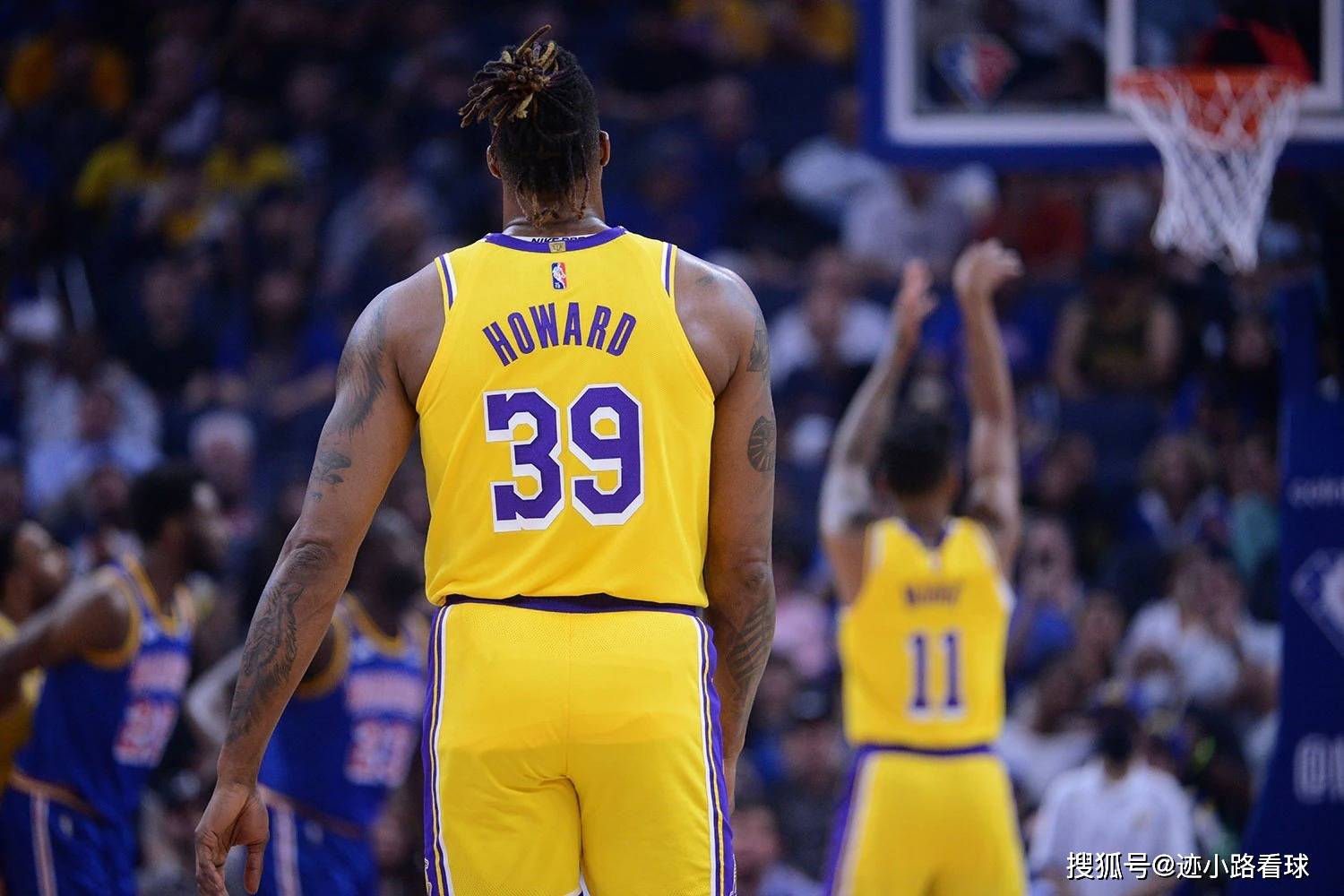 湖人醒悟太晚,宁愿信阿里扎,也不肯重用魔兽_霍华德_比赛_赛季
