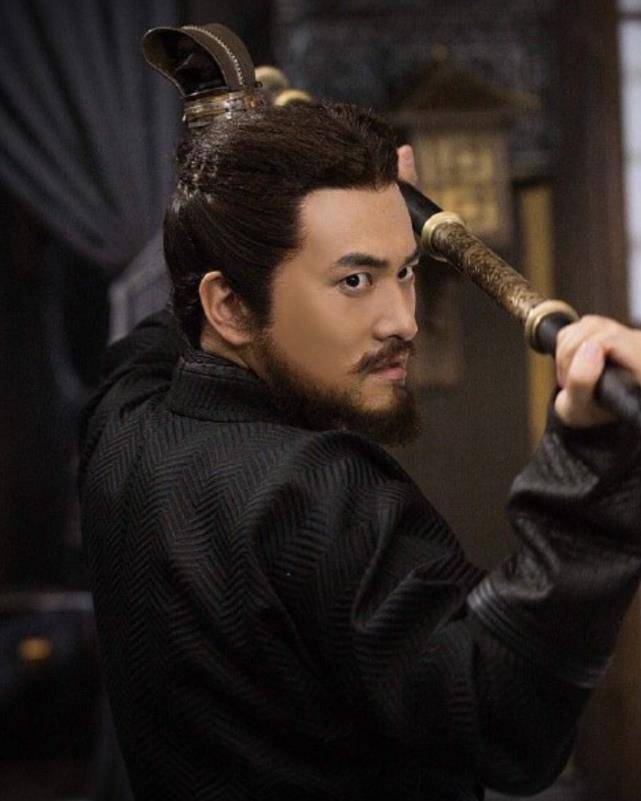 原创何洁前夫近照公开低调多年成功逆袭37岁赫子铭也太帅了