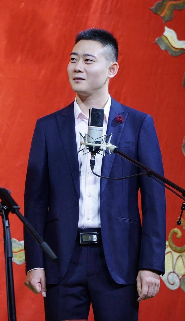 原创栾云平凭啥成为德云社副总忠勇勤勉低调内敛外怼流言内拢人心