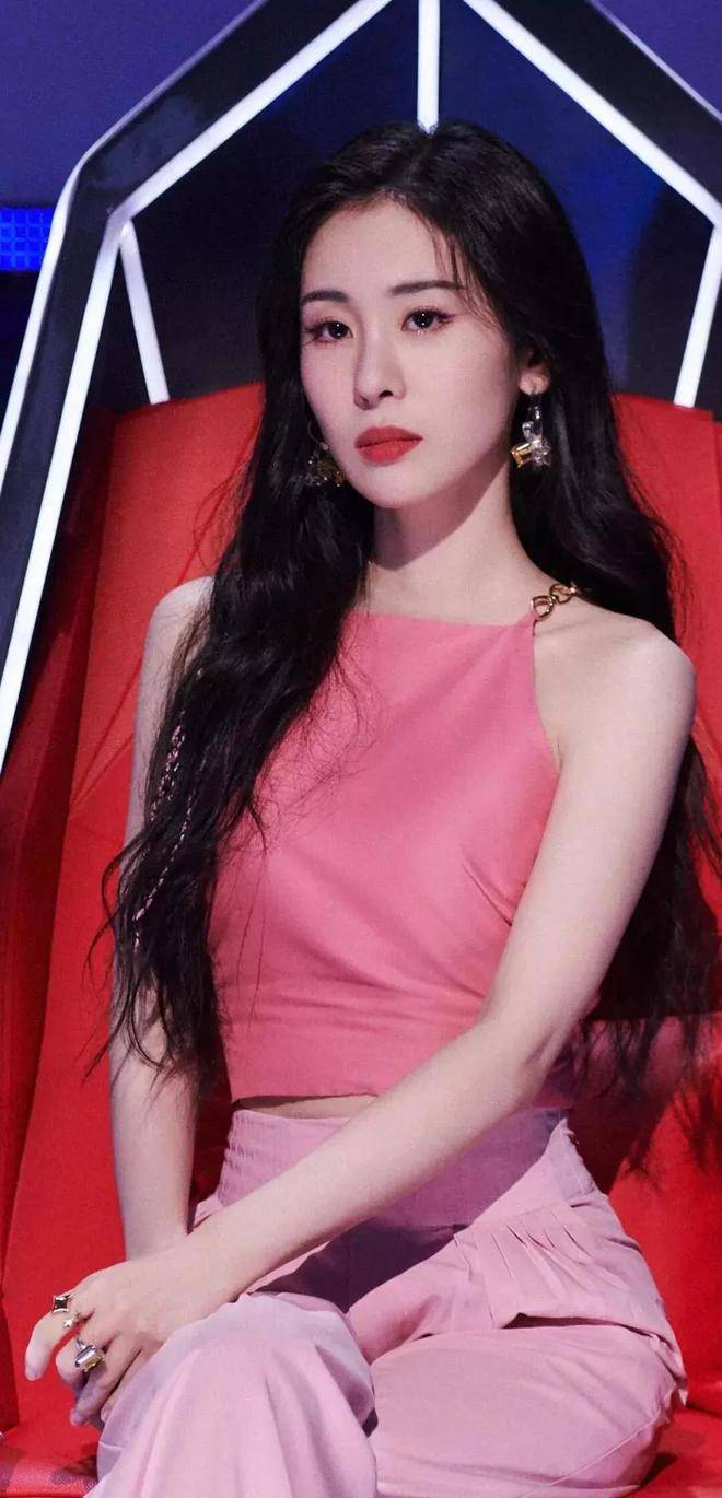 原创实力派女歌手张碧晨高清写真美图才貌双全明艳动人