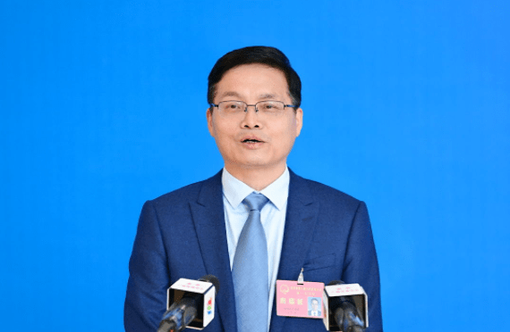 更要有"运动达人"学校不仅要有"学霸"方家鸿:用好"矛调中心"助力基层