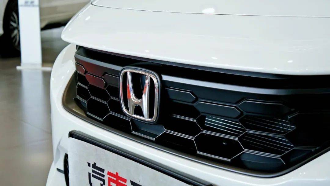 安全和性能并举 全新架构助推型格成运动家轿新爆款 搜狐汽车 搜狐网