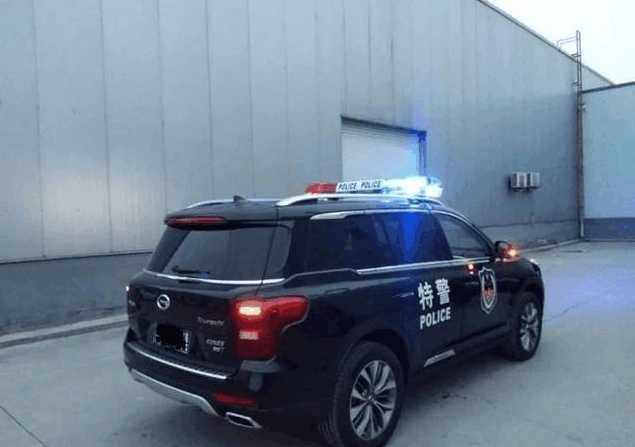 国产品牌终将走在前沿偶遇传祺gs8霸气警车装让人敬畏