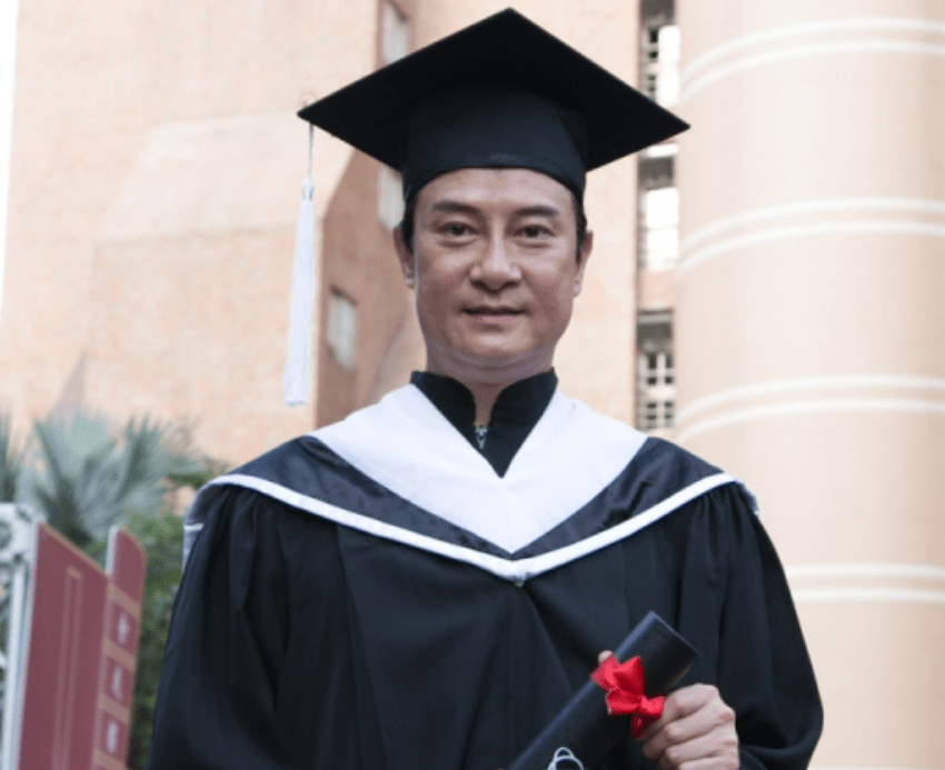 原创57岁刘锡明近况长居内地读硕士开店已结婚称妻子比周慧敏漂亮