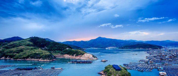 江海如霞彩如此壮阔的美景来到这儿我也能成为旅行摄影家