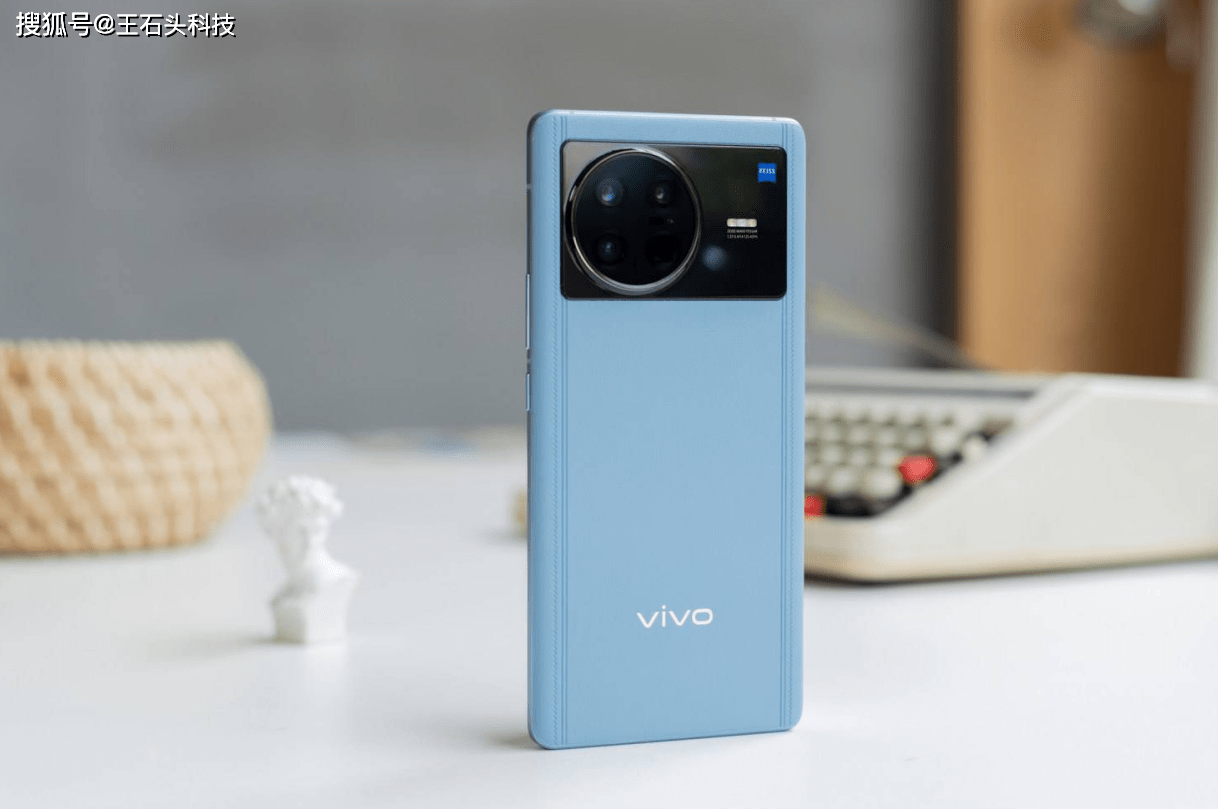 国产手机斩获"双冠军",7英寸2k屏幕加持,定价5999元!_vivo_note_旗舰