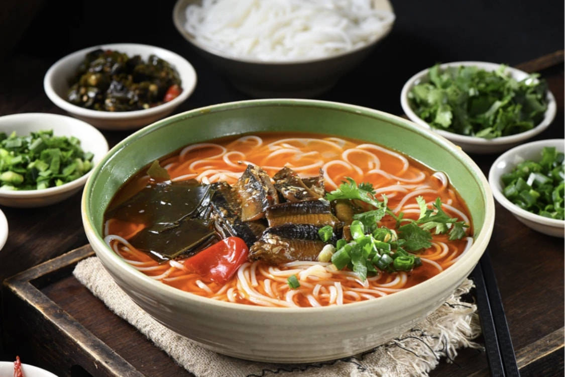 仙桃鳝鱼米粉——糊汤粉还是非常有底气的,毕竟不是所有的汤底都