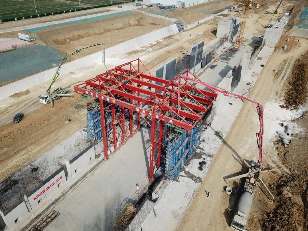 优秀案例移动模架开启安全高效模式助力军屯河枢纽项目建设