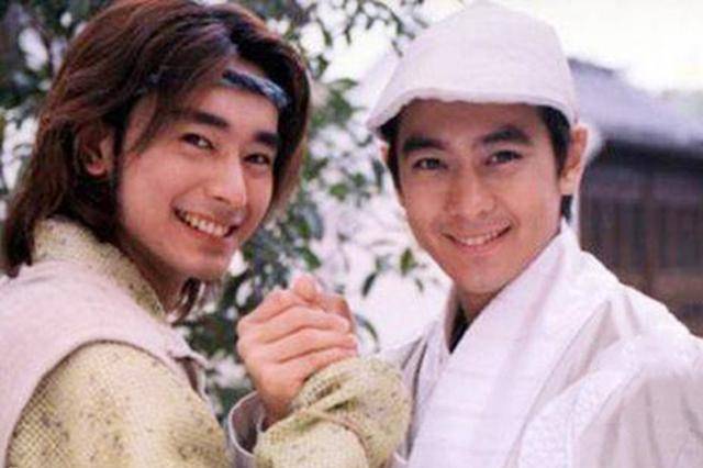 38岁"泰国林志颖"近照发福认不出,离婚多年再当伴郎感动到落泪_唐宸禹