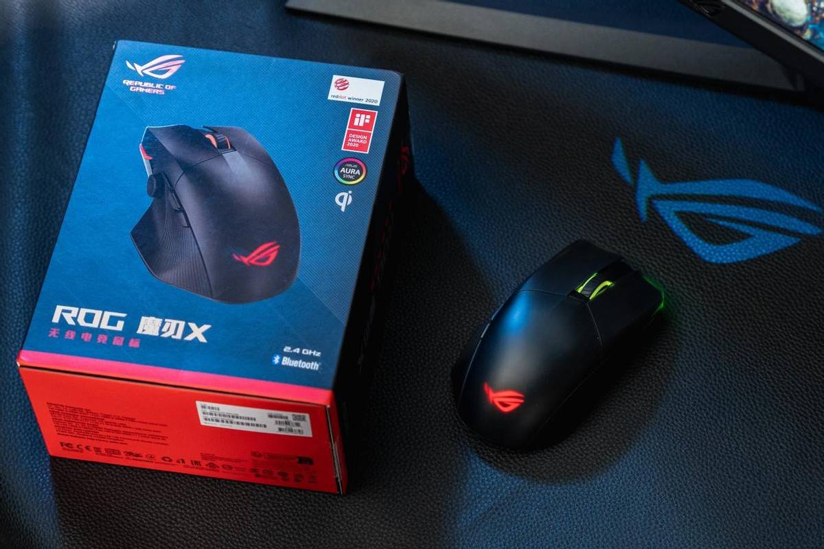 原创搭载自研aimpoint传感器gamer期待的rog魔刃x鼠标