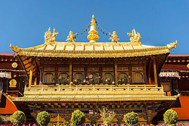 西藏大昭寺黄金做屋顶一个游客只能参观60分钟