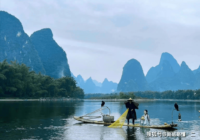 人民币背景图片与景点图片