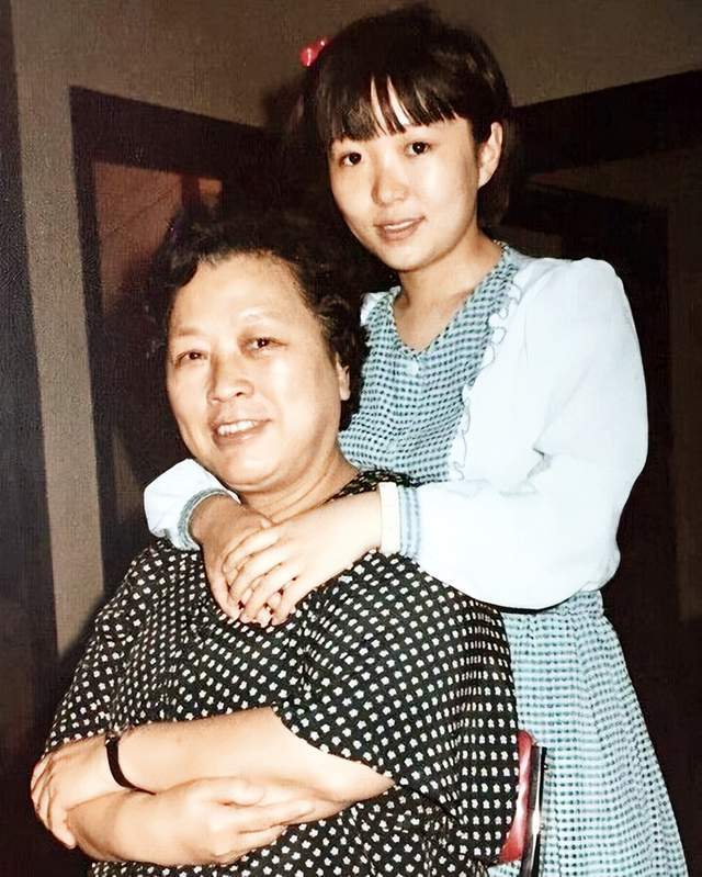 小螺号程琳未婚却收养一个女儿她是在给自己的婚恋埋雷吗