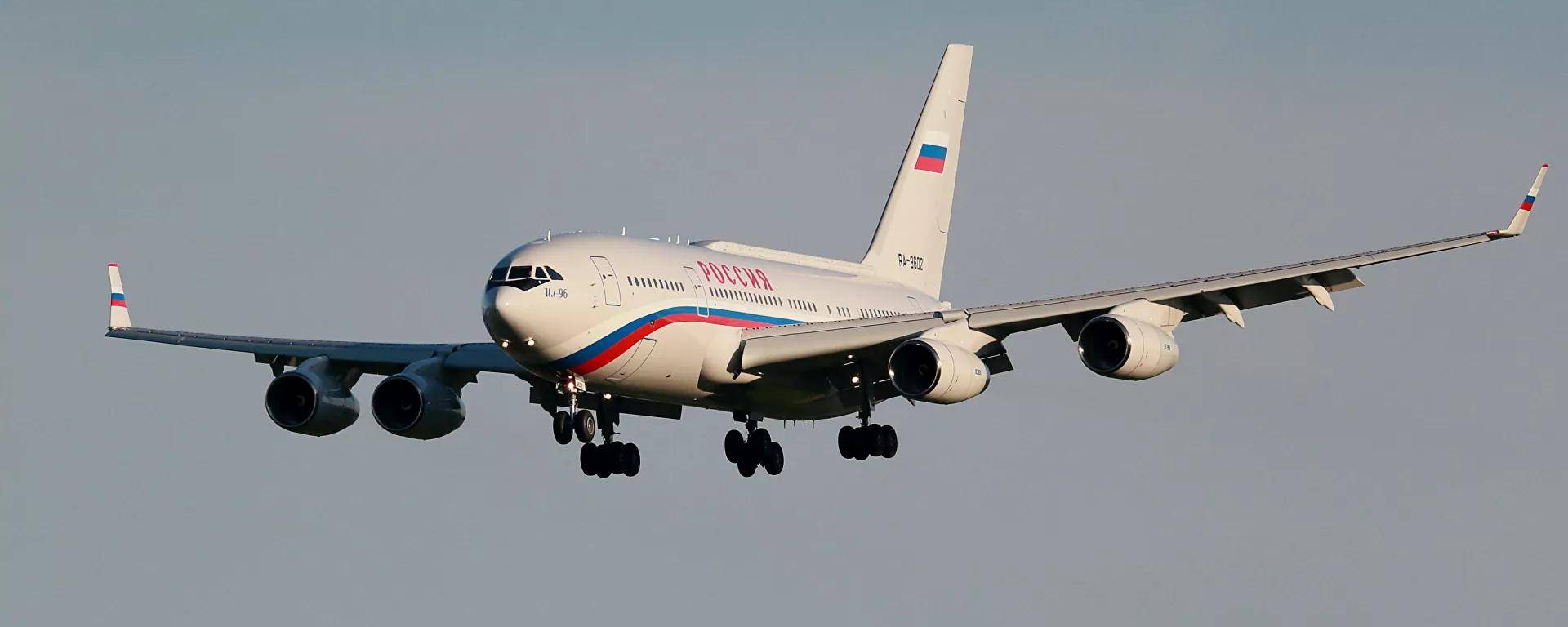 俄罗斯产客机图片