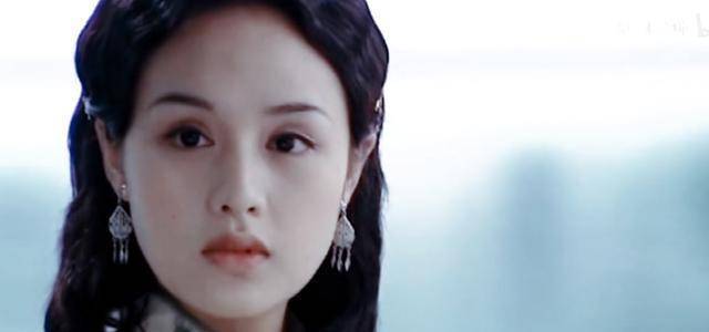 影帝富大龙老婆,曾被称为"小刘晓庆,退圈后在军艺读研任教!