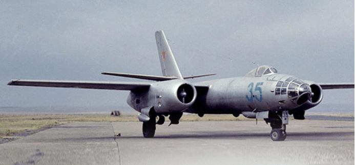 堪培拉轰炸机和伊尔28图片