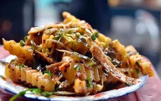 原创
狼牙土豆这小吃,好像没在北方流行开?