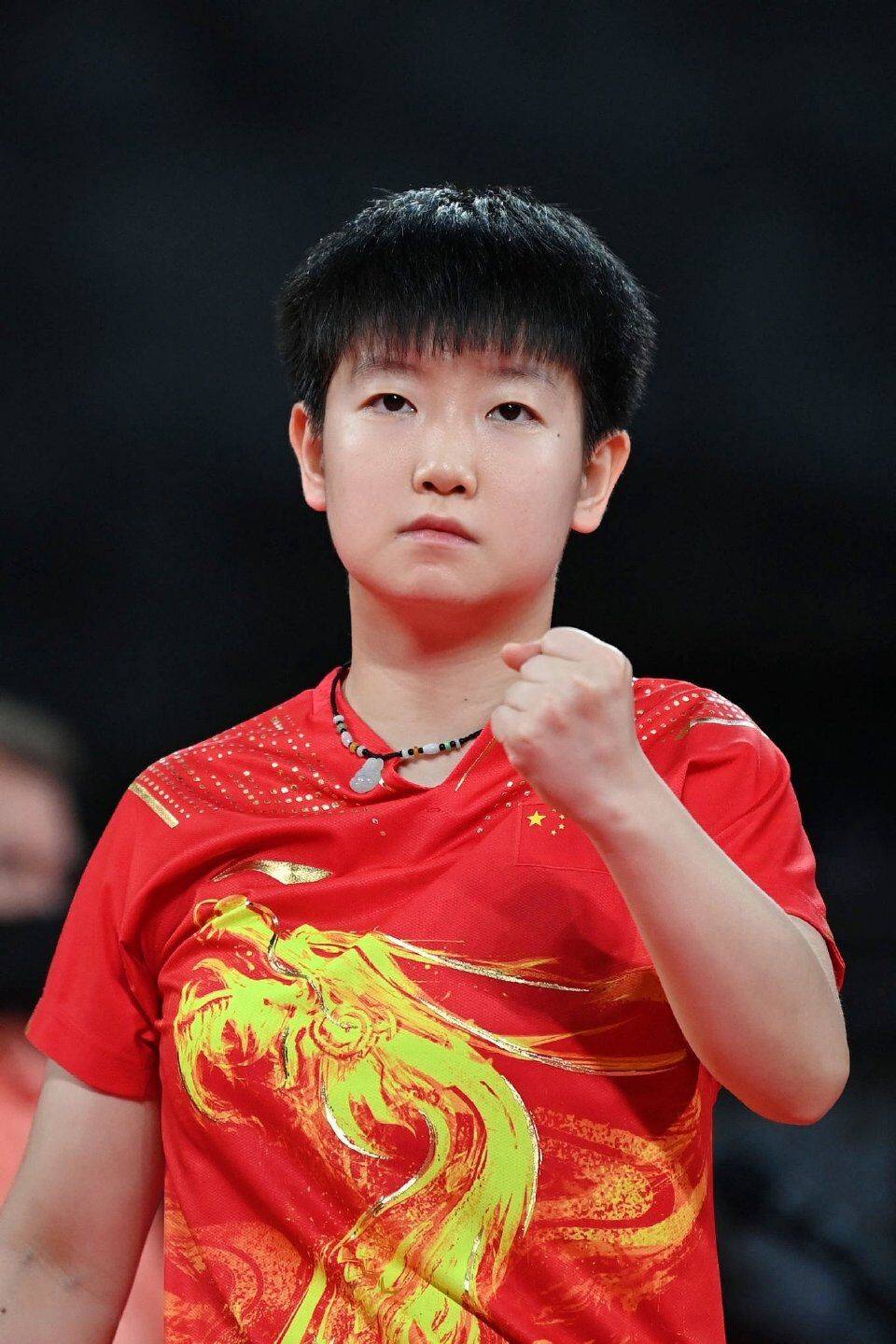 原创国乒小魔王票数超1600万放弃休假在成都加练莎莎为梦想努力着