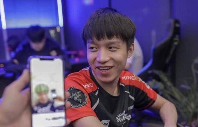 厂长不可能复出粉丝给出最大的证据也许只是回去坐冷板凳