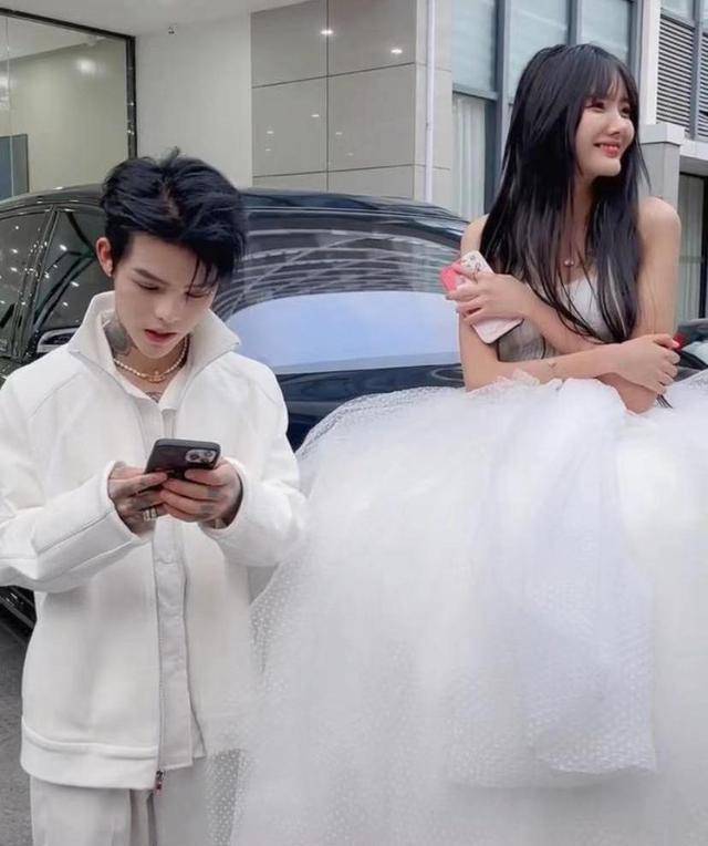 矮love油组合,爱与不爱在细节,套璐璐不被珍惜,何婧婧念念不忘_殷世航
