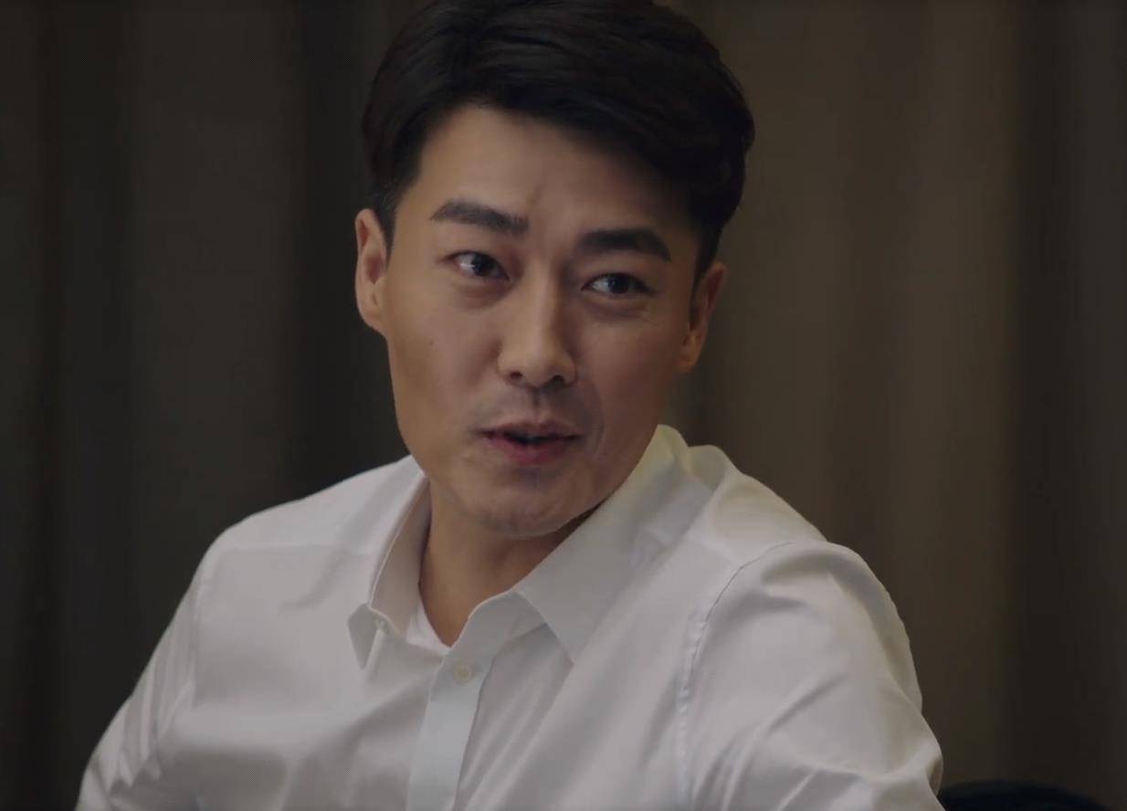 原创猎狐杨建秋为何会堕落疼爱她的亲哥杨建群有不可推卸的责任