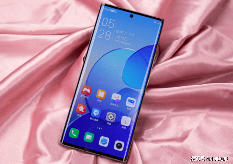 中兴旗下有多个系列,除中兴axon数字系列之外,还有努比亚z系列.