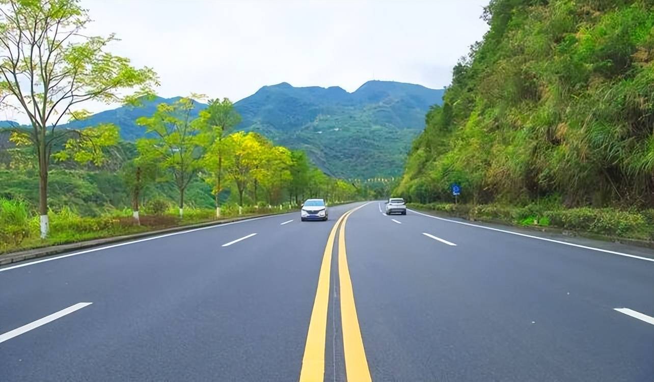 甘肃将对一条国道进行提升增加通行能力采用收费还债模式建设