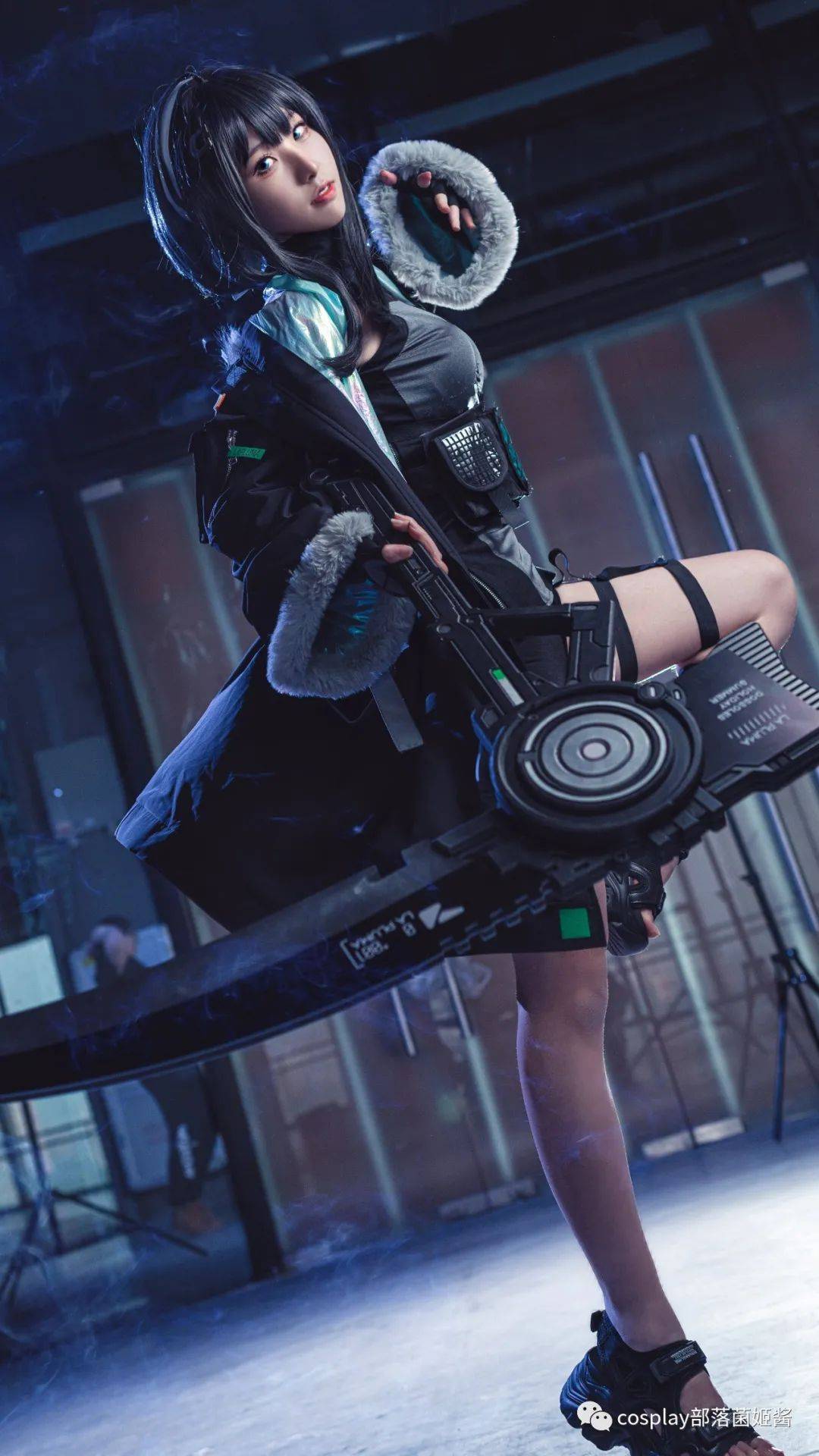 cos明日方舟羽毛笔cos正片锅锅