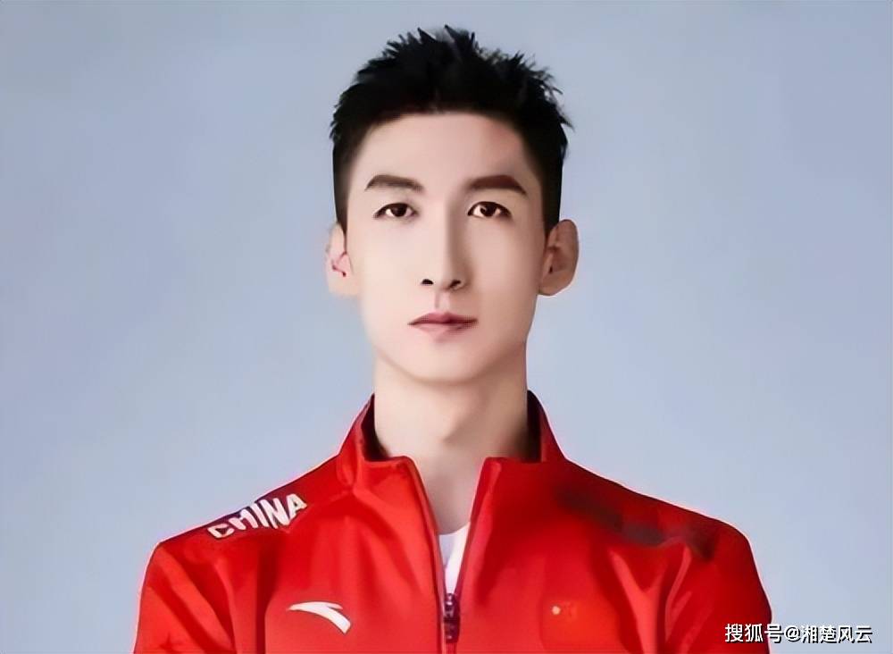 武大靖和范可新互怼,被两人的深厚情谊破防了,两老将直言不退役