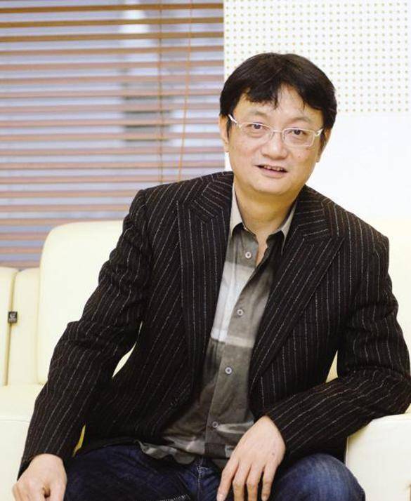 作曲家李海鹰:他的歌人人会唱,56岁再当爸,少不了妻子的付出_老婆