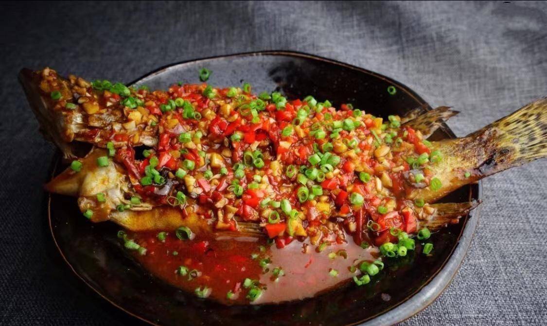 徽菜也属于八大菜系之一,它的一大特点就