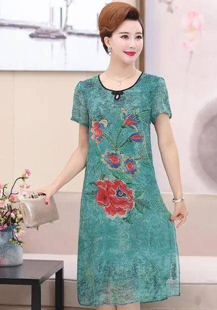 这7款显瘦妈妈连衣裙变得更时尚有气质尽显优美气味