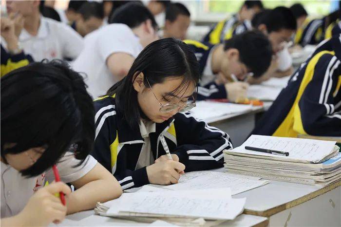 衡水二中充满生机的校园生活