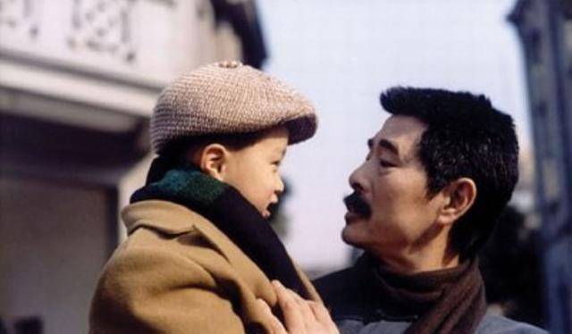 她以为,有了海婴,海婴名义上也是她的儿子,她死了以后,海婴会在逢年