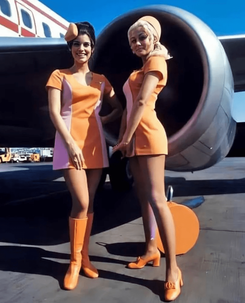 美得各有千秋空姐制服的近百年变革满满的时代韵味