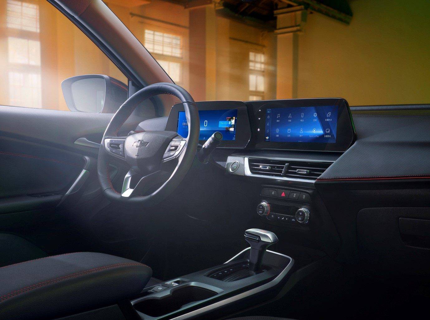 原创重回四缸发动机全新内饰雪佛兰创酷rs内饰官图发布