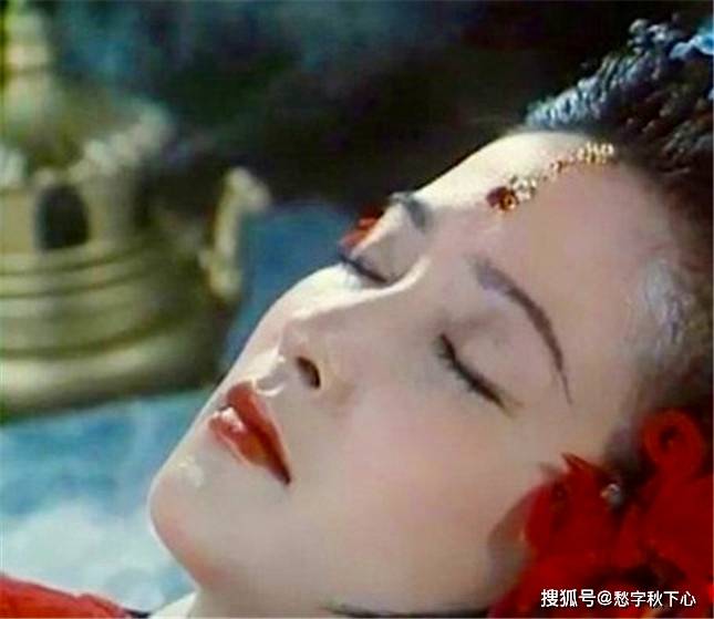 原创红楼梦贾母赐死秦可卿做得不留痕迹连精明的凤姐都没察觉