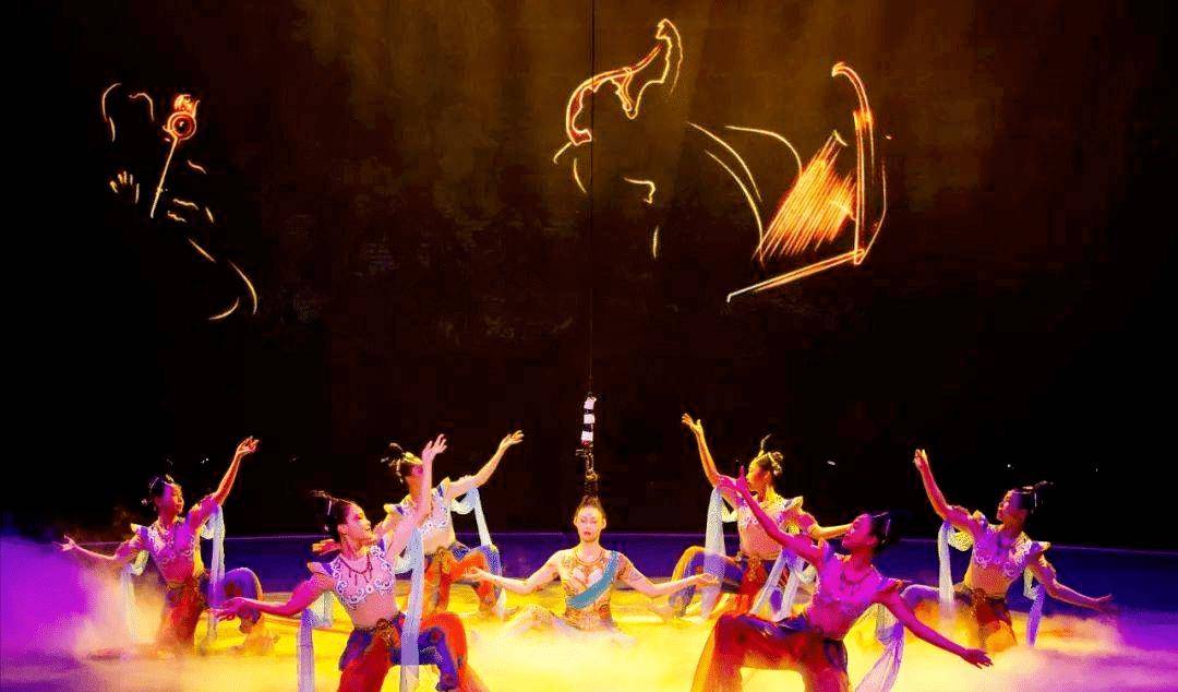 岁少女刘枭:高空演绎惊鸿之舞,重现失传千年吊发技艺_头发_动作_杂技