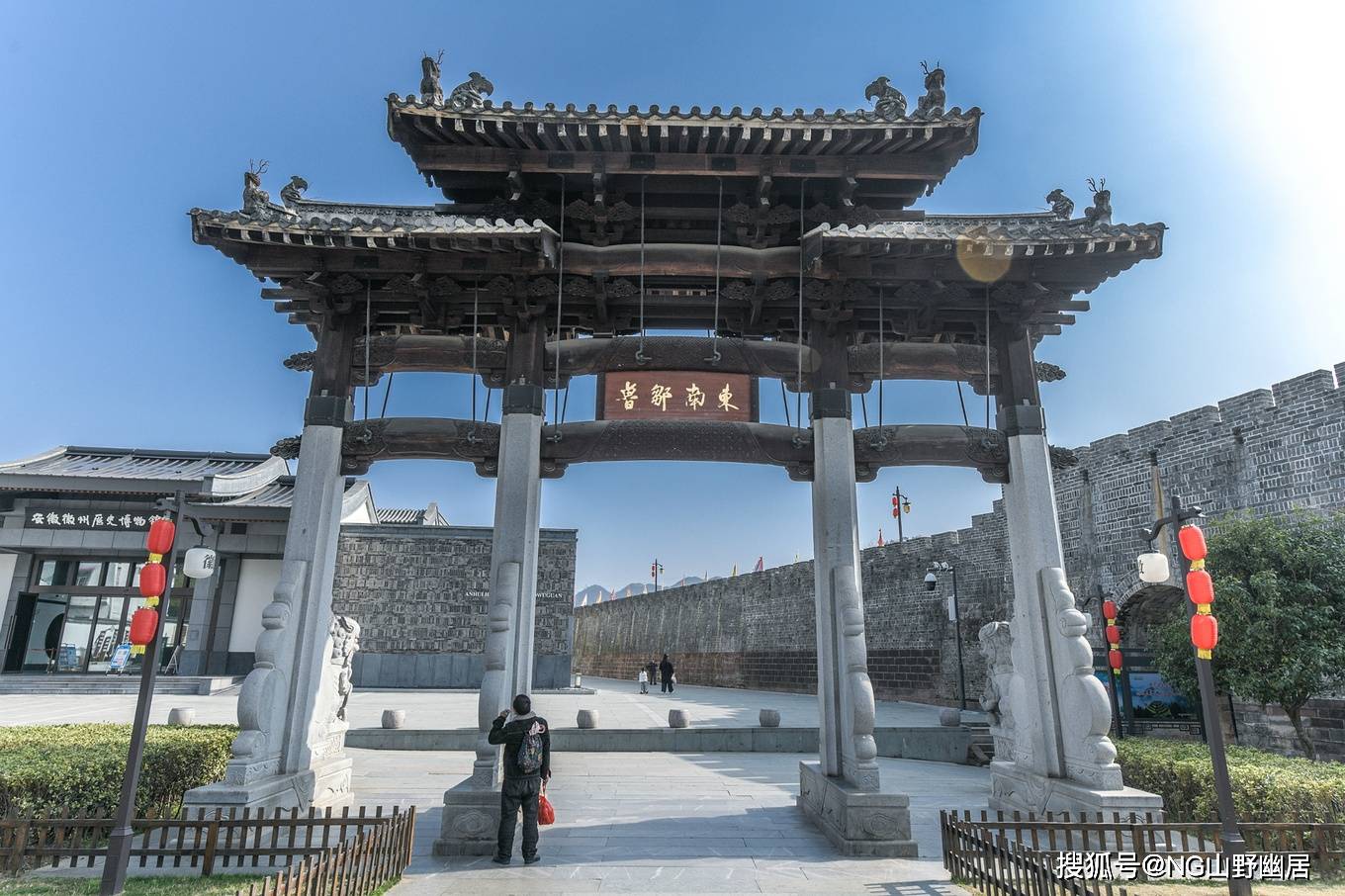 原创歙县南谯楼徽州古城最重要地标千年封建历史的见证者