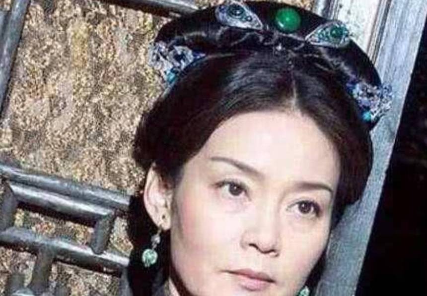 一代影后风光无限，晚年生活却十分凄凉，无儿无女宣布出家