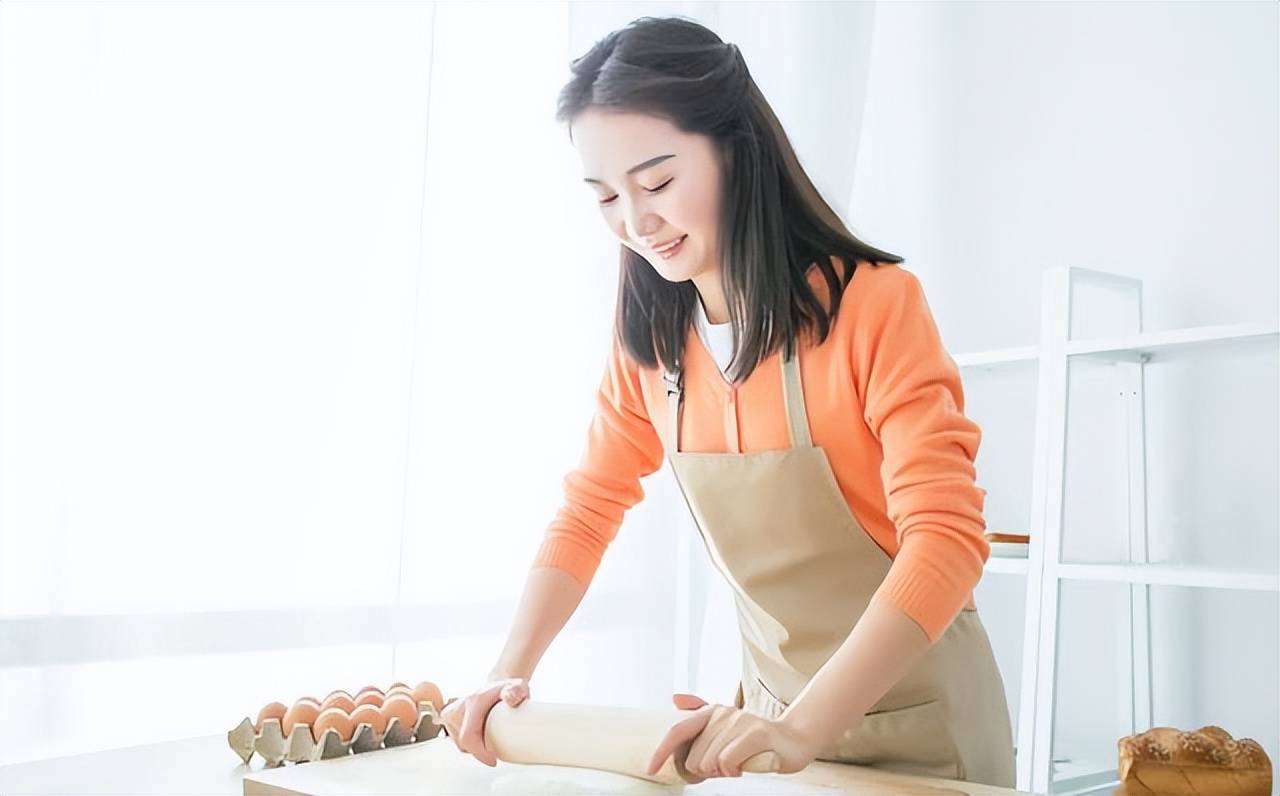 原创小姑结婚婆婆陪嫁一套房儿媳闹离婚婆婆拿出一张纸儿媳脸红